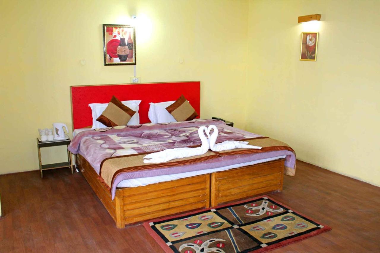 Norling Retreat Hotel Pelling Ngoại thất bức ảnh