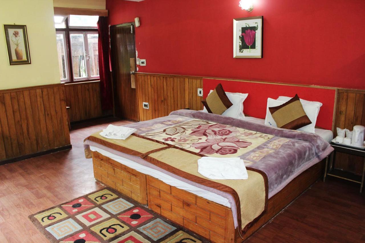 Norling Retreat Hotel Pelling Ngoại thất bức ảnh