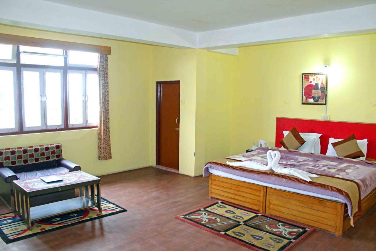 Norling Retreat Hotel Pelling Ngoại thất bức ảnh