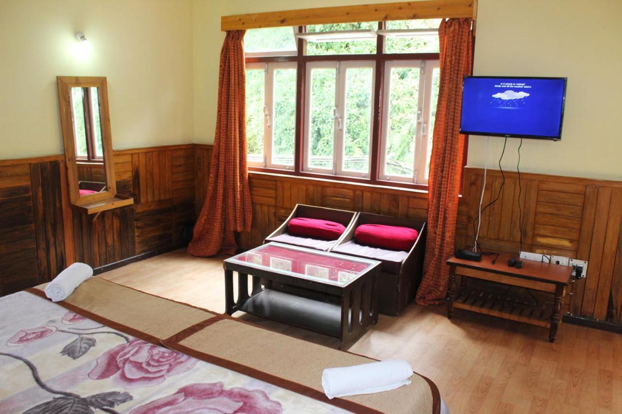 Norling Retreat Hotel Pelling Ngoại thất bức ảnh